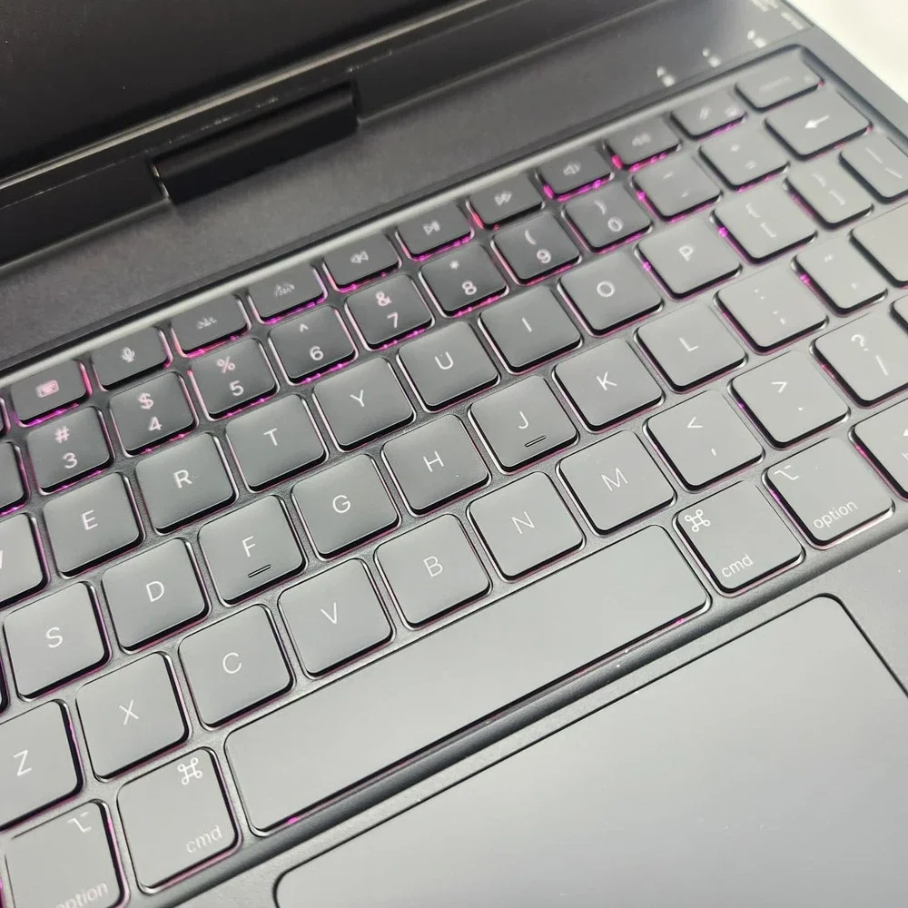 Keyboard Case for iPad Air 11